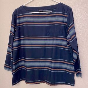 Patagonia Worn Wear Catbells 3/4 Sleeve navy blue striped
53380 blouse top L